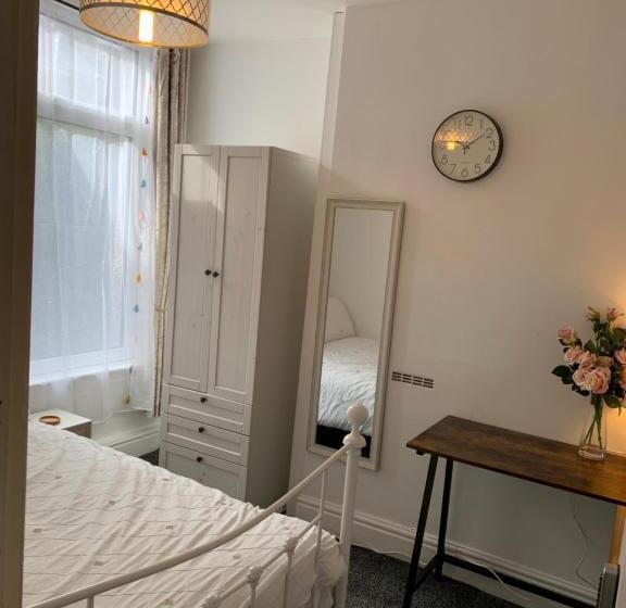 اتاق استاندارد, Sam’z Boutique