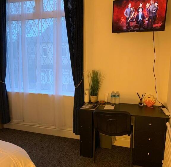 اتاق لوکس, Sam’z Boutique