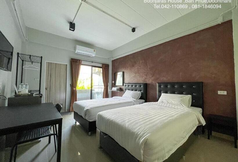 Standart Oda, Boonjaras House บุญจรัส เฮ้าส์