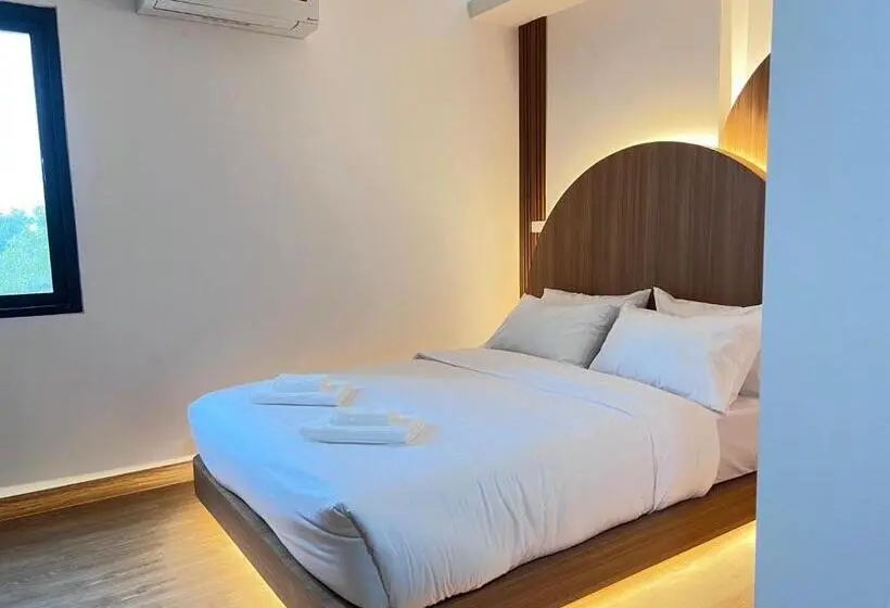 Standard-huone, โรงแรม ชม เชียงราย