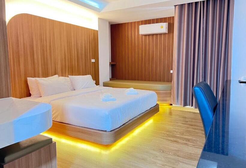 Superior Værelse, โรงแรม ชม เชียงราย