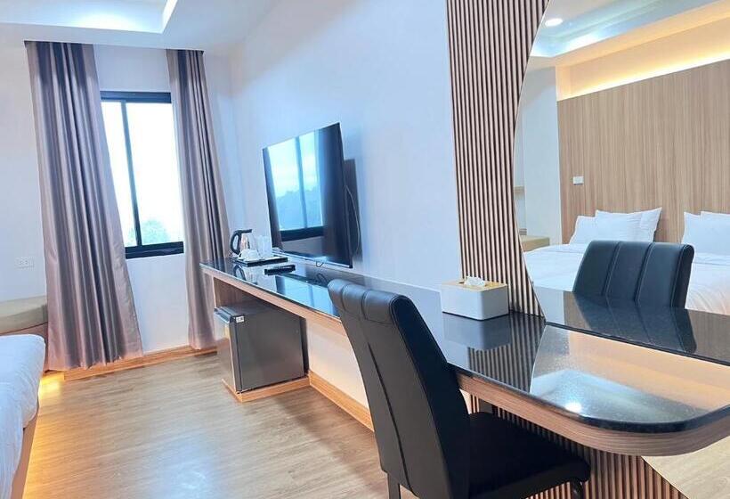 Deluxe Værelse King Size Seng, โรงแรม ชม เชียงราย