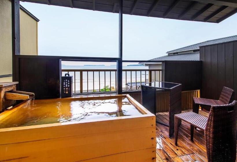 Четырехместный Номер Стандарт, 宵待ちの宿 萩一輪