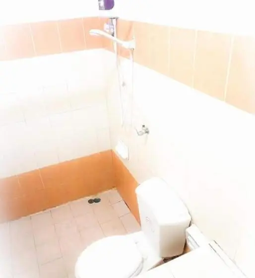 Standard-huone, Songsak Phayao