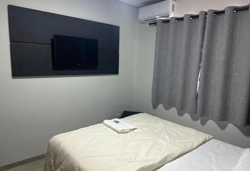 Standard Yhden Hengen Huone, 7 Quedas
