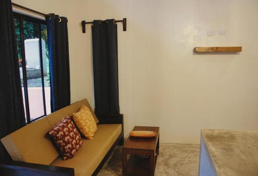 بنجلو سوبيريور, Brahman Bungalows On Pavones Point