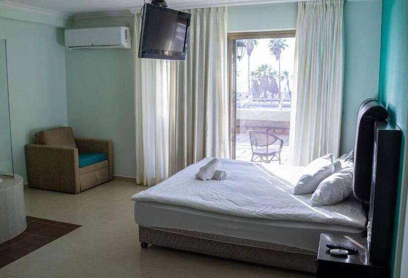 Семейный Номер Deluxe, Marina Beach