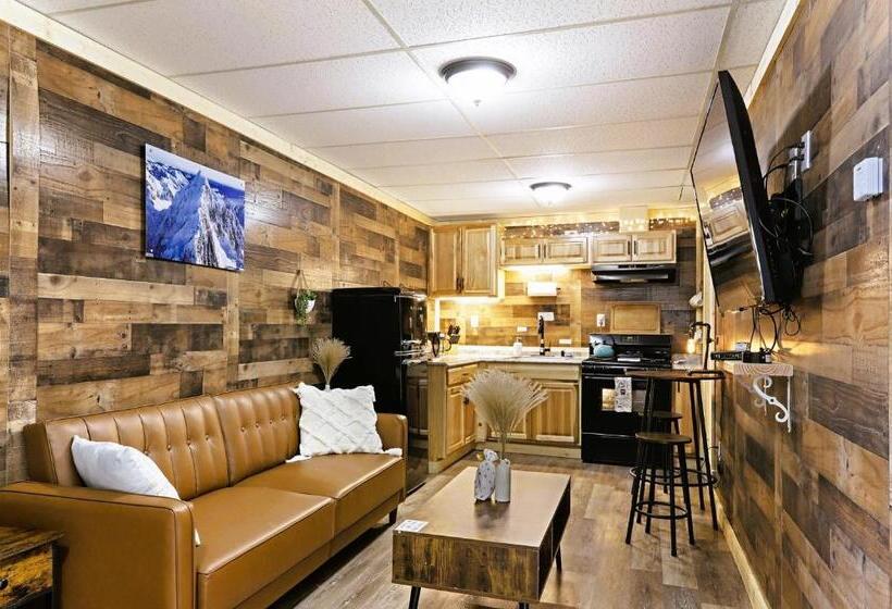 إستوديو قياسى ذو إطلالة, Leadville Motor Lodge