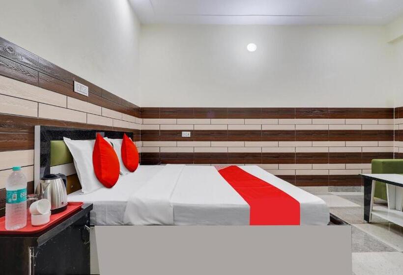 トリプルクラシックルーム, Oyo Flagship Hotel The Kailash