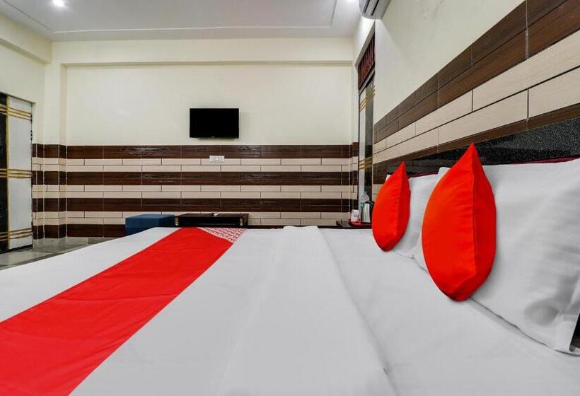 トリプルクラシックルーム, Oyo Flagship Hotel The Kailash