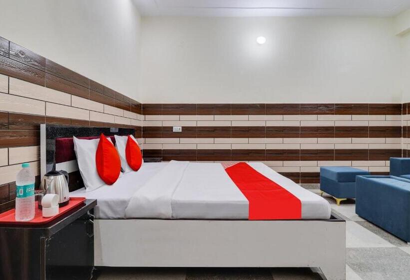 トリプルクラシックルーム, Oyo Flagship Hotel The Kailash