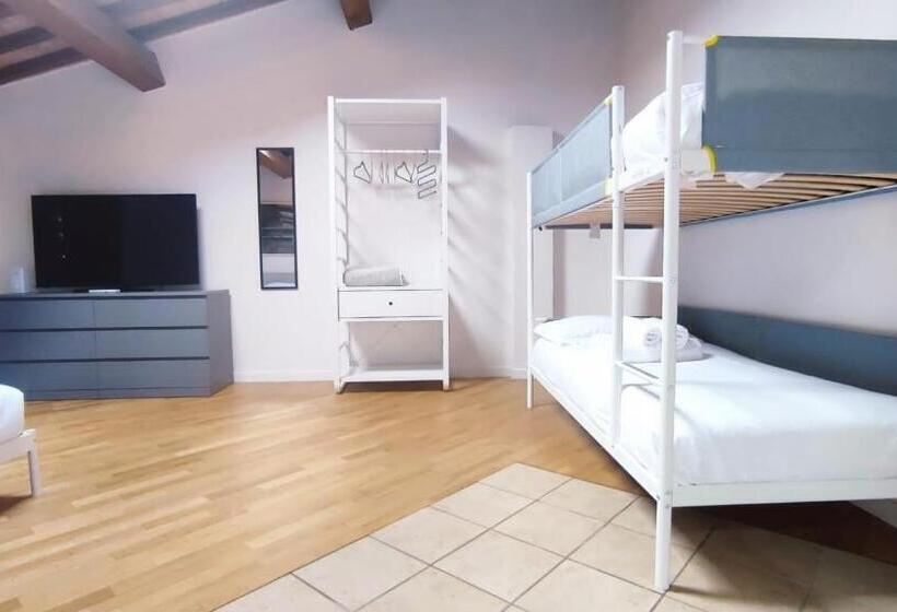 اتاق استاندارد چهار تخته, I Bimbi Apartments