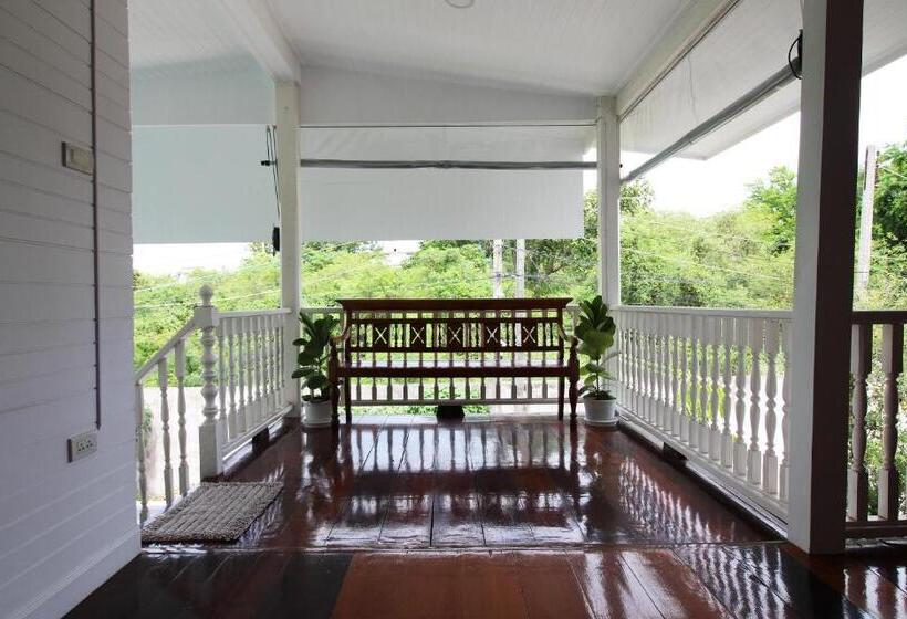 חדר סטנדרט, Room In Guest Room   Baan Khunphiphit Homestay No2229