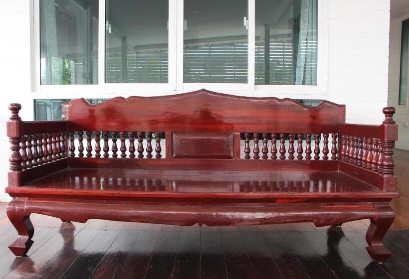Номер Стандарт, Room In Guest Room   Baan Khunphiphit Homestay No2229