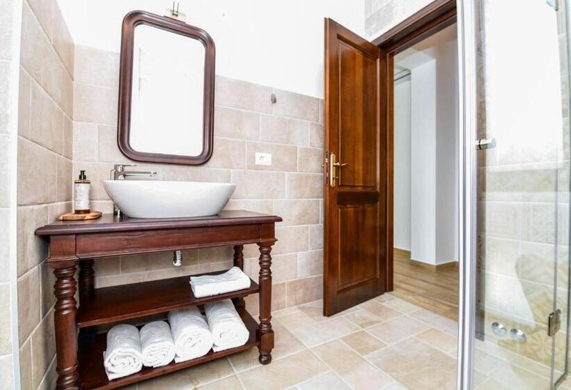 חדר דלוקס, Pensiunea Ww