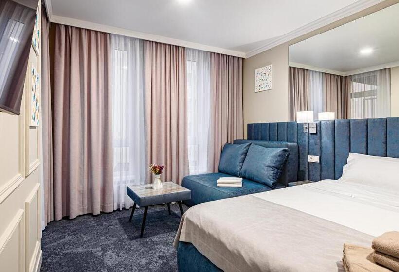 اتاق لوکس سه تخته, Apartreserve Avtorskiy