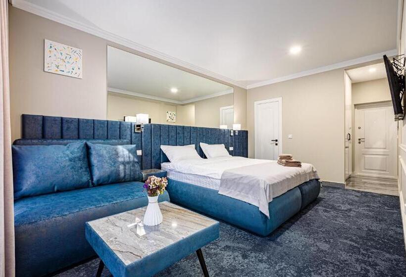 اتاق لوکس سه تخته, Apartreserve Avtorskiy