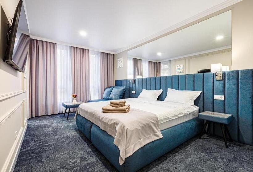 اتاق لوکس سه تخته, Apartreserve Avtorskiy