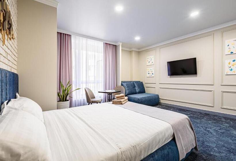 اتاق لوکس سه تخته, Apartreserve Avtorskiy