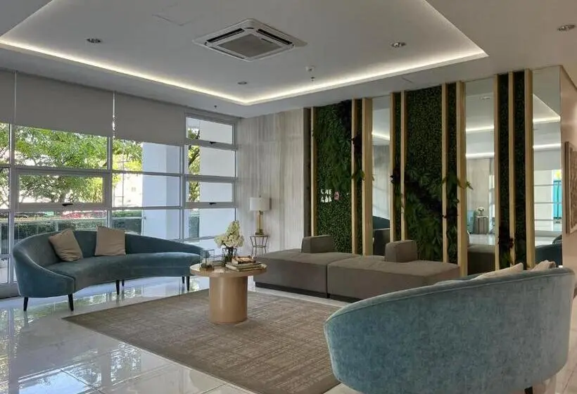 آپارتمان 1 خوابه, Chic, Modern , Minimalist Design At The Loop Condo Tower