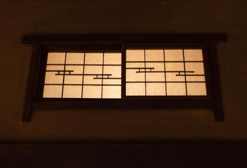 4인용 스탠다드 룸, Classic & Modern Self Styled Hotel 番場おおそね