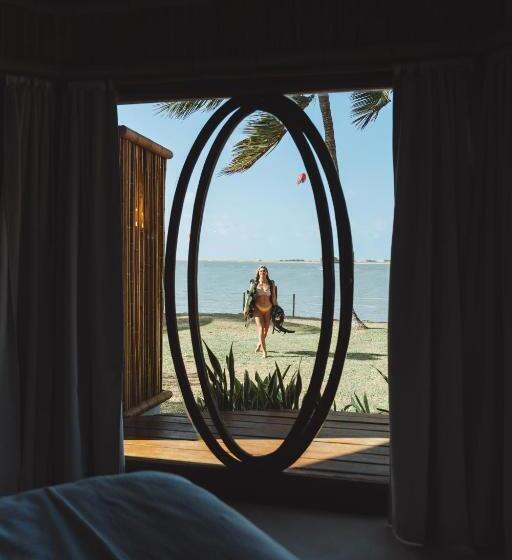 جناح مزود بحمام سباحة, Bambu Blu Lagoon Homes