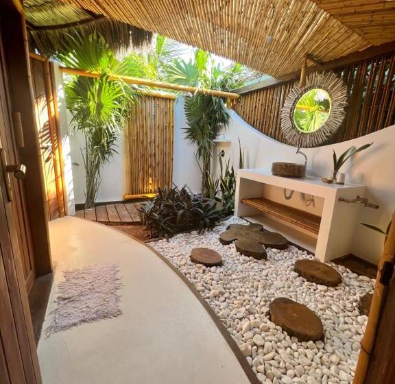 جناح إدارى, Bambu Blu Lagoon Homes