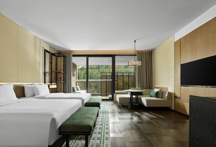 Номер Superior с Видом, Banyan Tree Dongguan Songshan Lake