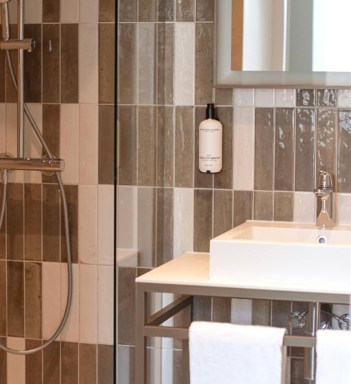 스위트, By Friso Den Haag   Scheveningen