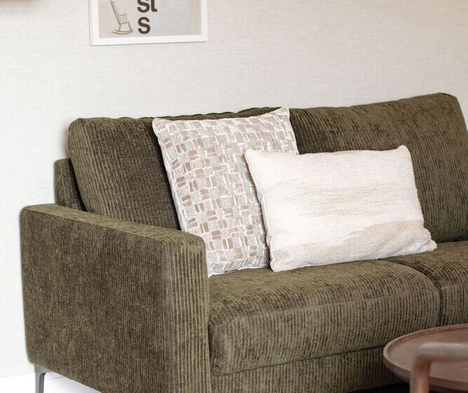 디럭스 스튜디오, By Friso Den Haag   Scheveningen