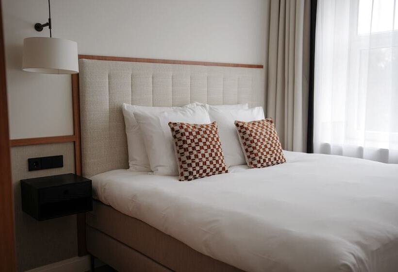 패밀리 스위트, By Friso Den Haag   Scheveningen