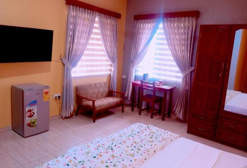 Люкс с Балконом, Malbert Inn