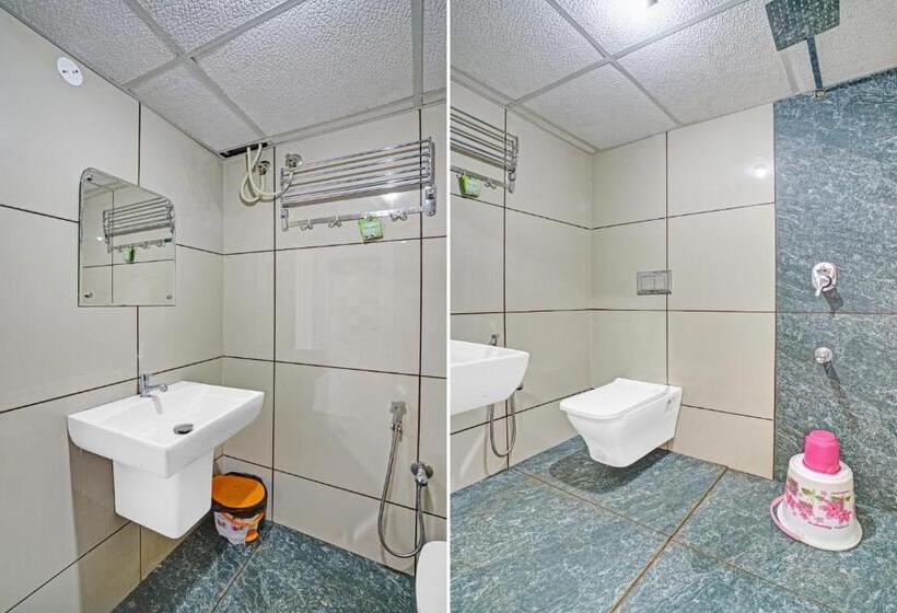 غرفة كلاسيكية ثلاثية, Oyo Flagship 81260 Star Lights