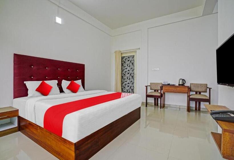 חדר קלאסי לשלושה, Oyo Flagship 81260 Star Lights