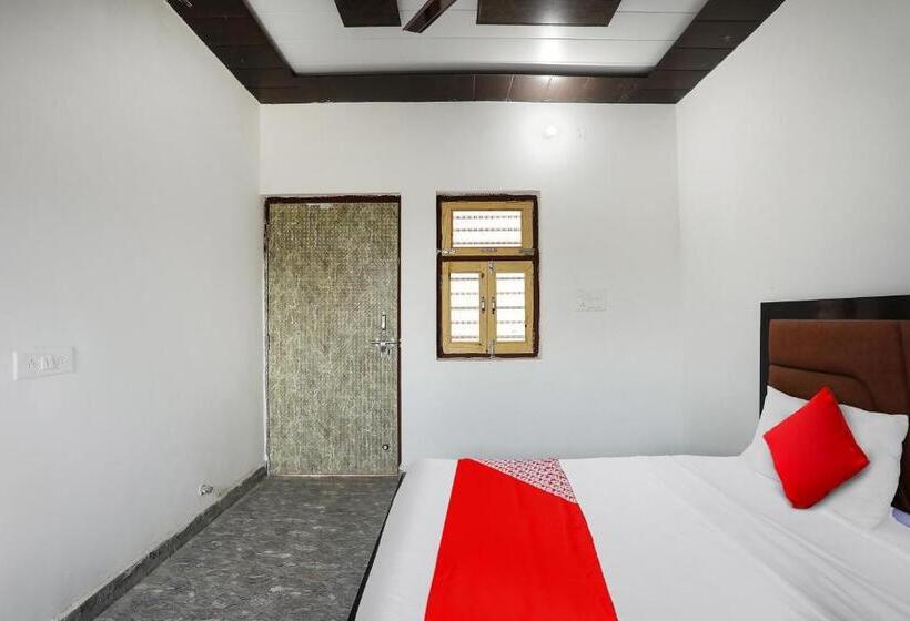 غرفة ديلوكس ثلاثية, Oyo Flagship 81314 Sun N Moon