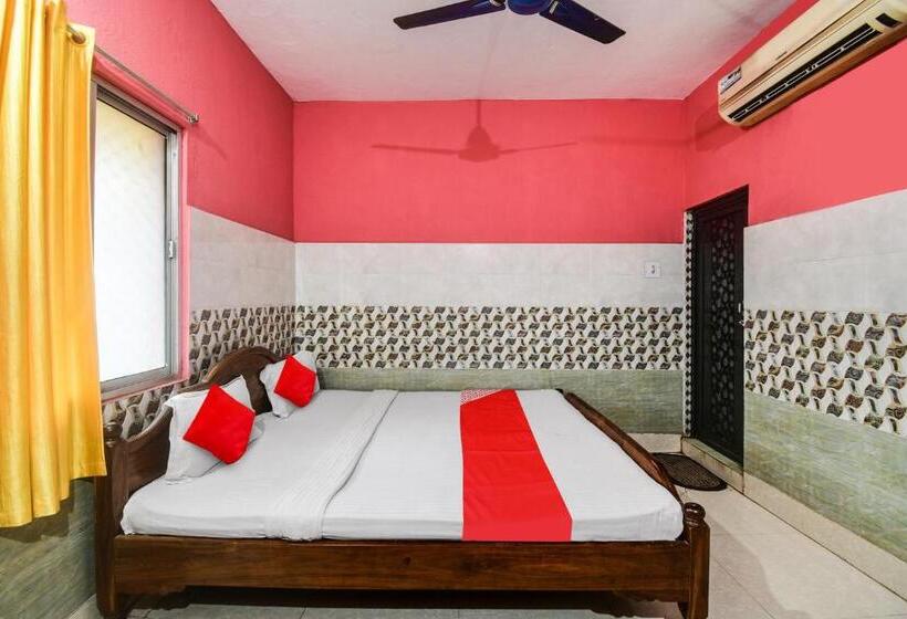 トリプルクラシックルーム, Spot On Sri Jagannath Nibas