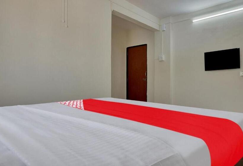 חדר קלאסי לשלושה, Oyo Flagship Shri Sai Lodging