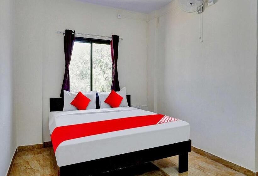 חדר קלאסי לשלושה, Oyo Flagship Shri Sai Lodging