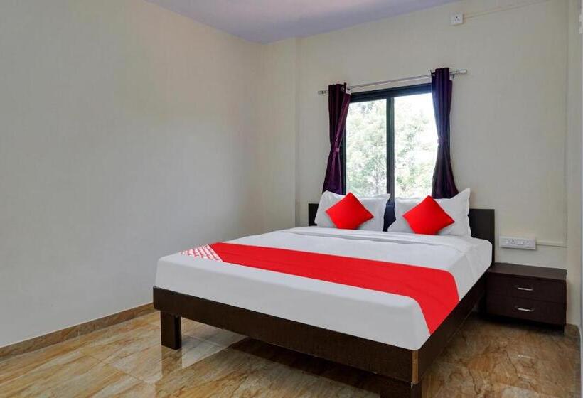 חדר קלאסי לשלושה, Oyo Flagship Shri Sai Lodging