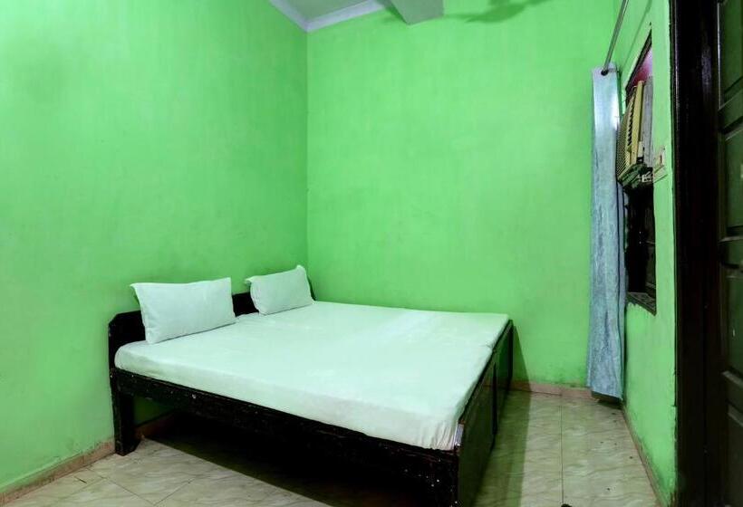 غرفة كلاسيكية ثلاثية, Oyo Lavish Guest House