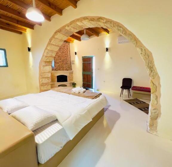 اتاق استاندارد با چشم‌انداز کوهستان, Tafileh Sila A Heritage Village