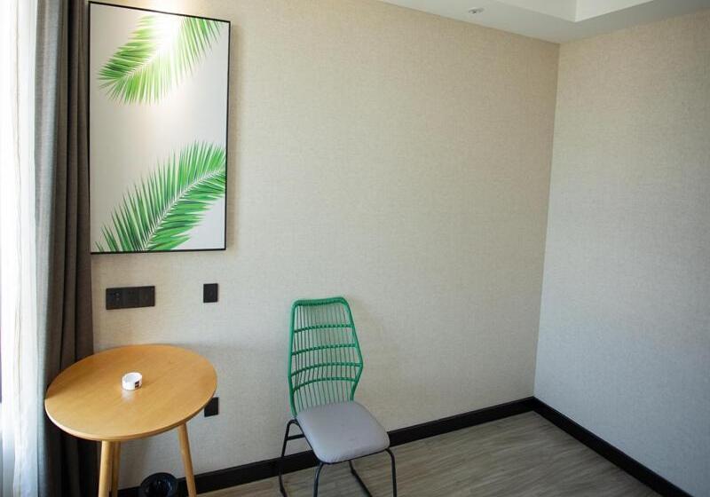 חדר פרמיום, Thank Inn Plus Jiaozuo Mengzhou Sangpo Times New Town