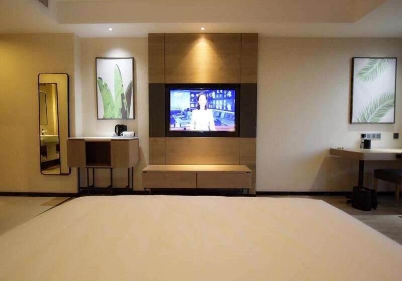 חדר אקונומי, Thank Inn Plus Yangquan Pingding Yangquan No 1 Middle School