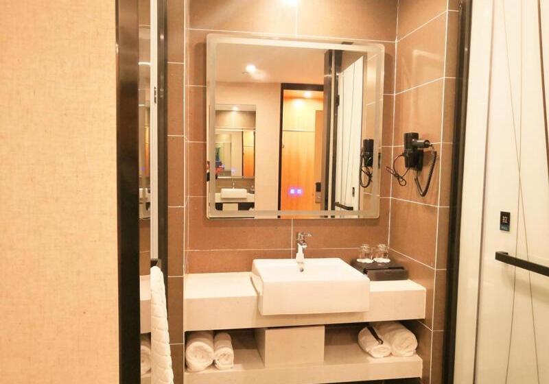Номер Премиум, Thank Inn Zaozhuang Tengzhou Jinghe Road Zhenai Mall