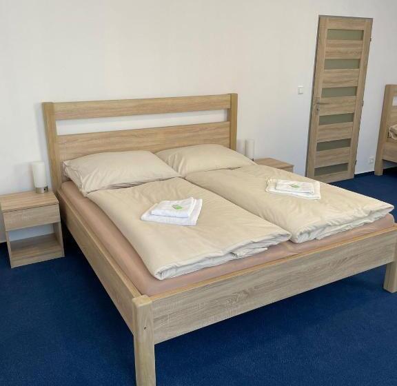 Четырехместный Номер Стандарт, U Města Prahy Náchod