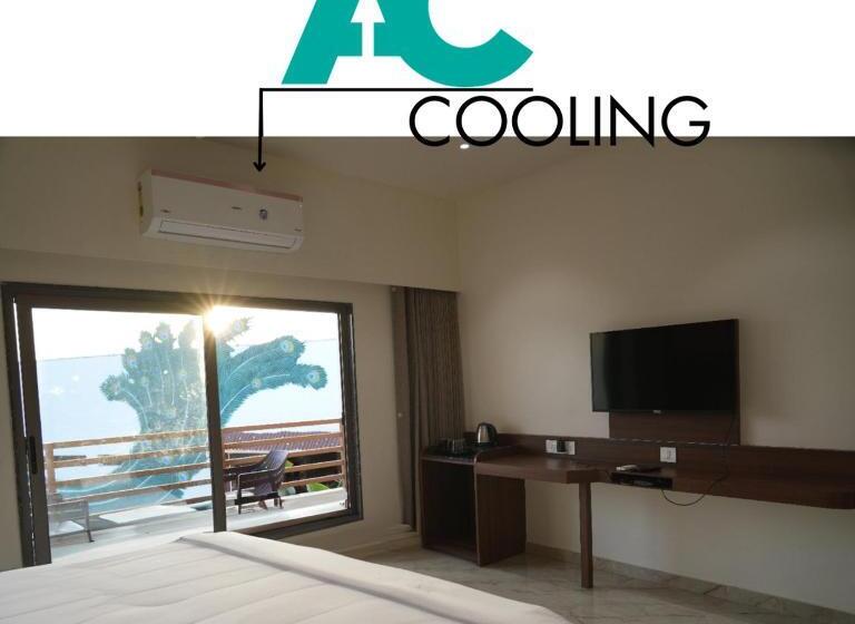 Номер Стандарт Вид на Бассейн, Wet N Wild Water Park & Resort