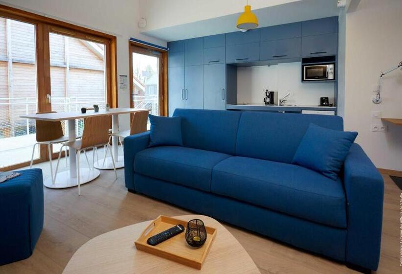 شقة غرفة واحدة, La Ferme Des Ailleurs