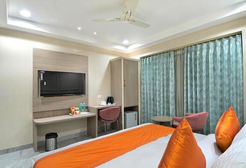 豪华房间, Newly Built Hotel Sapphire House Paharganj  5mins Walk From Railway Station And Metro Station