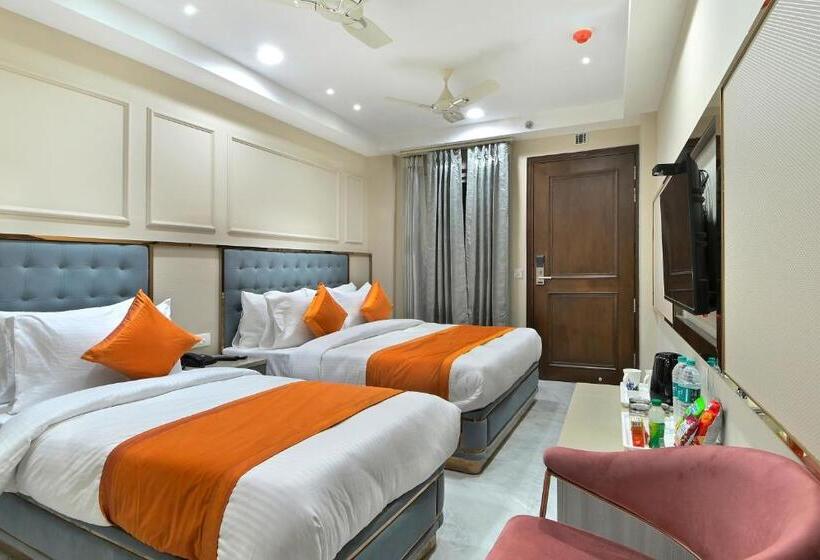 家庭套房, Newly Built Hotel Sapphire House Paharganj 5mins Walk From Railway Station And Metro Station