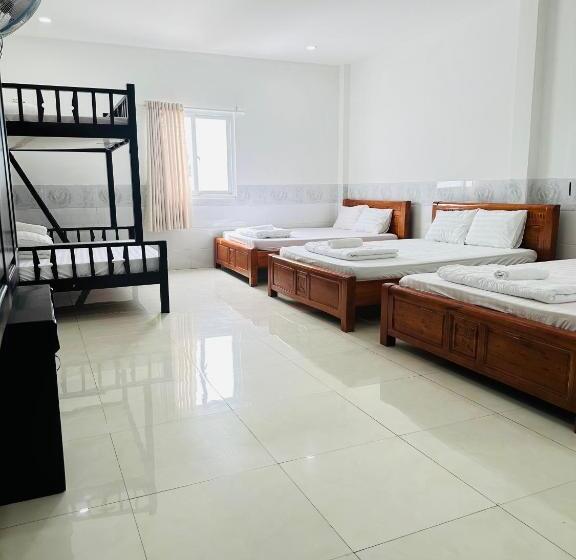 Quarto Familiar Vista Jardim, Motel Cason